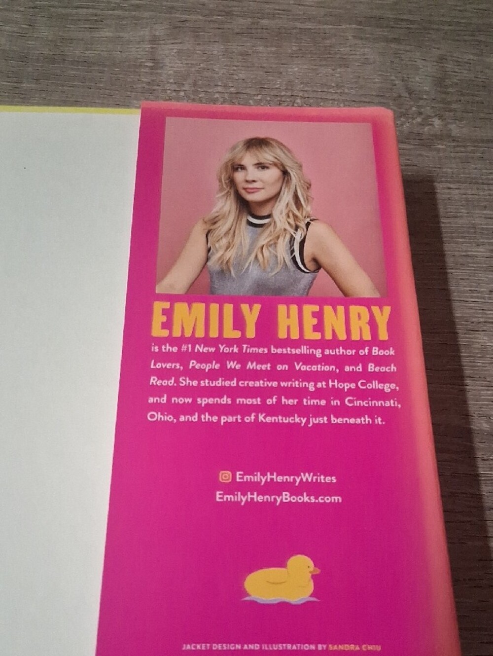 Emily Henry "Happy Place" Pink Hardcover Novel - Picture 6 of 7
